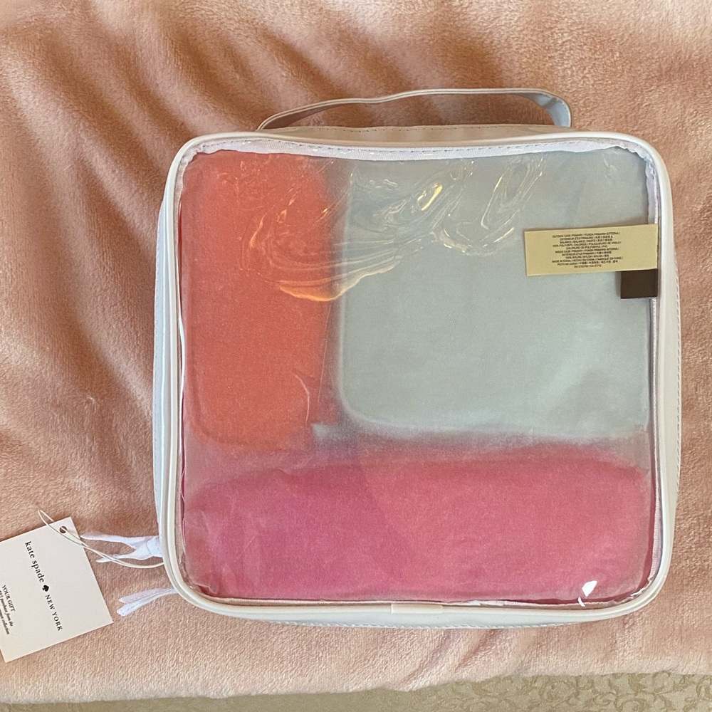 Kate Spade Cosmetic Bag 4 Piece Travel Set - Picture 6 of 7